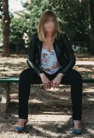 Diana, 40