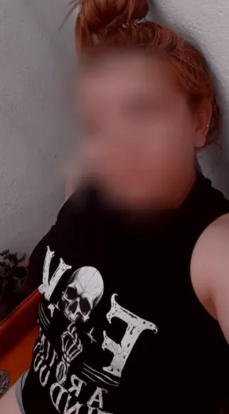 Emily, 35