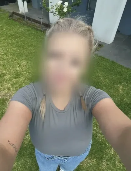 Emily, 30
