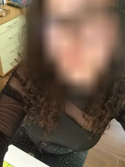 Kira, 24