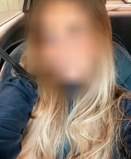 Malin, 27
