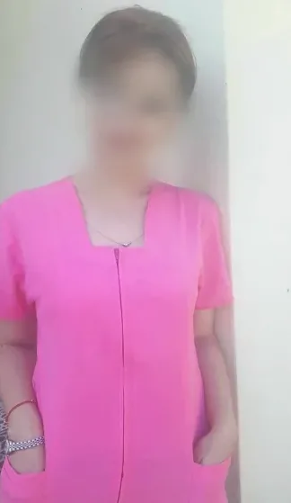Nadja, 33