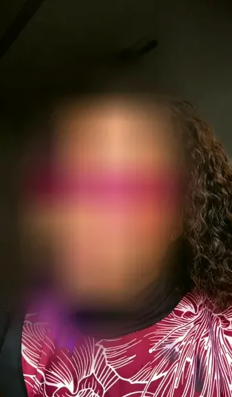 Neele, 25