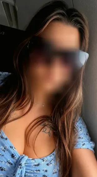 Simone, 34