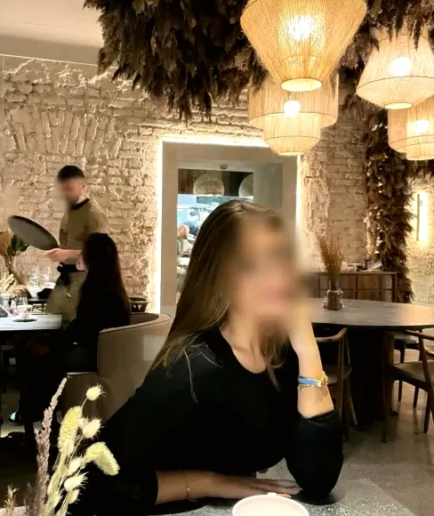 Thea, 25