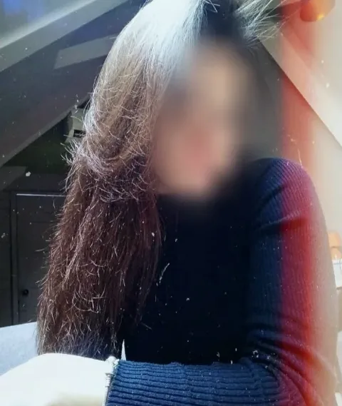 Viktoria, 35